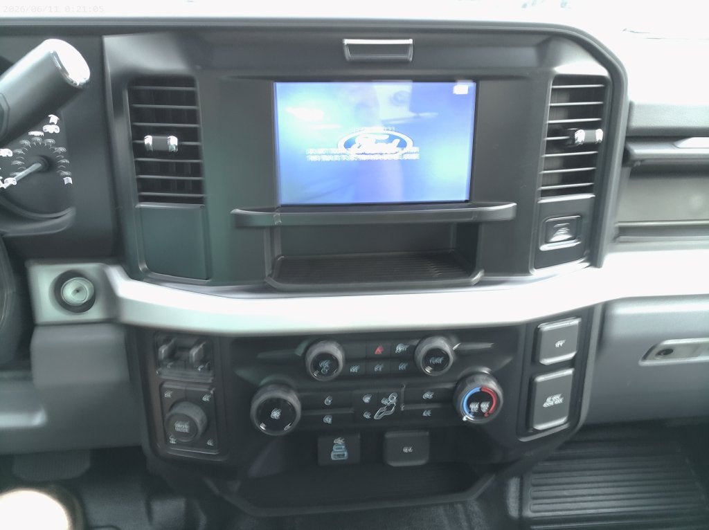 2027 Ford F-350SD XLT