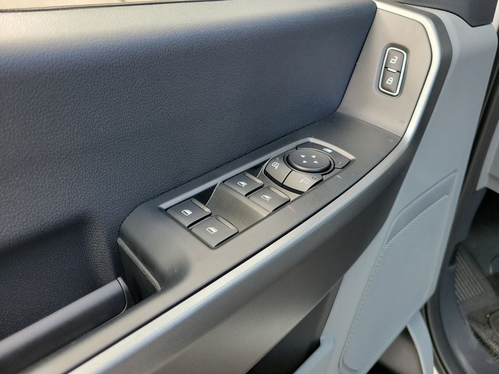 2027 Ford F-350SD XLT