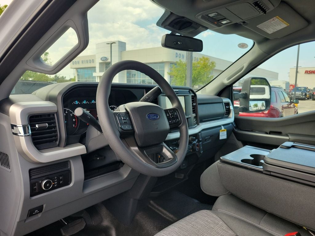 2027 Ford F-350SD XLT