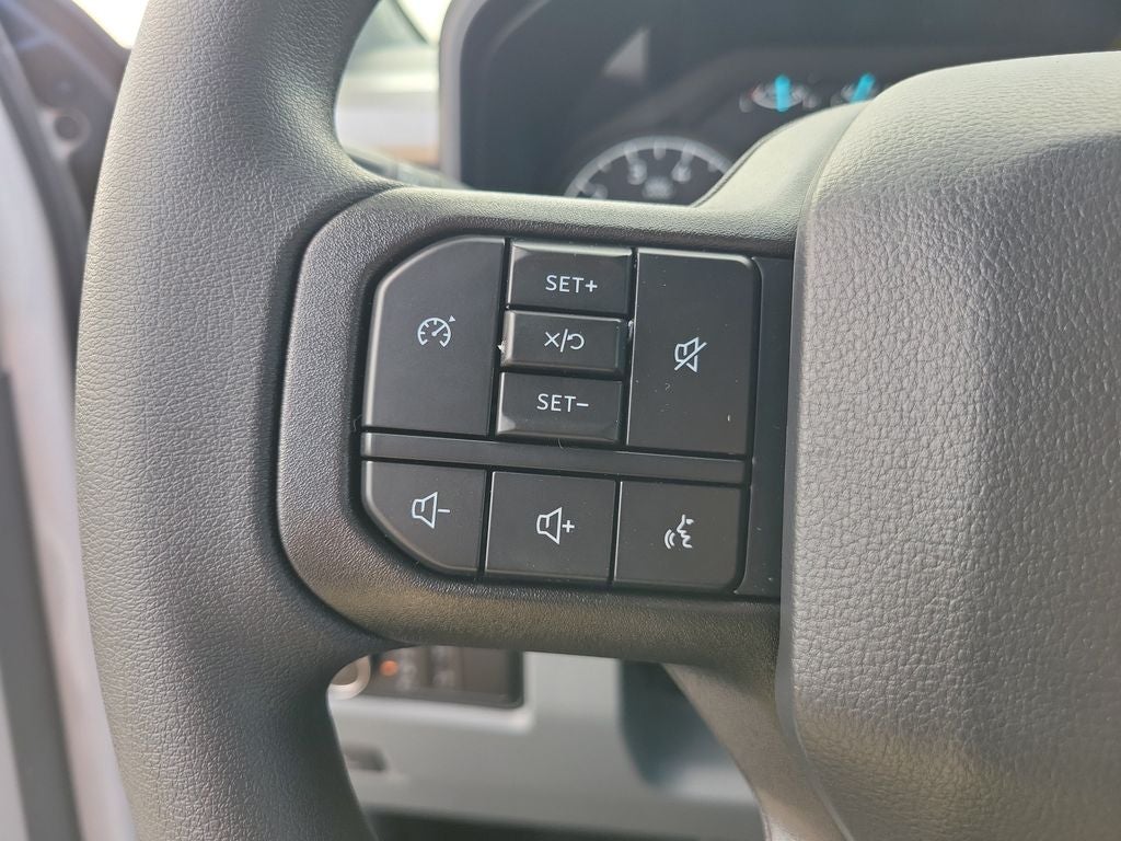 2027 Ford F-350SD XLT