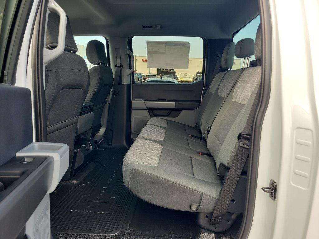 2027 Ford F-350SD XLT