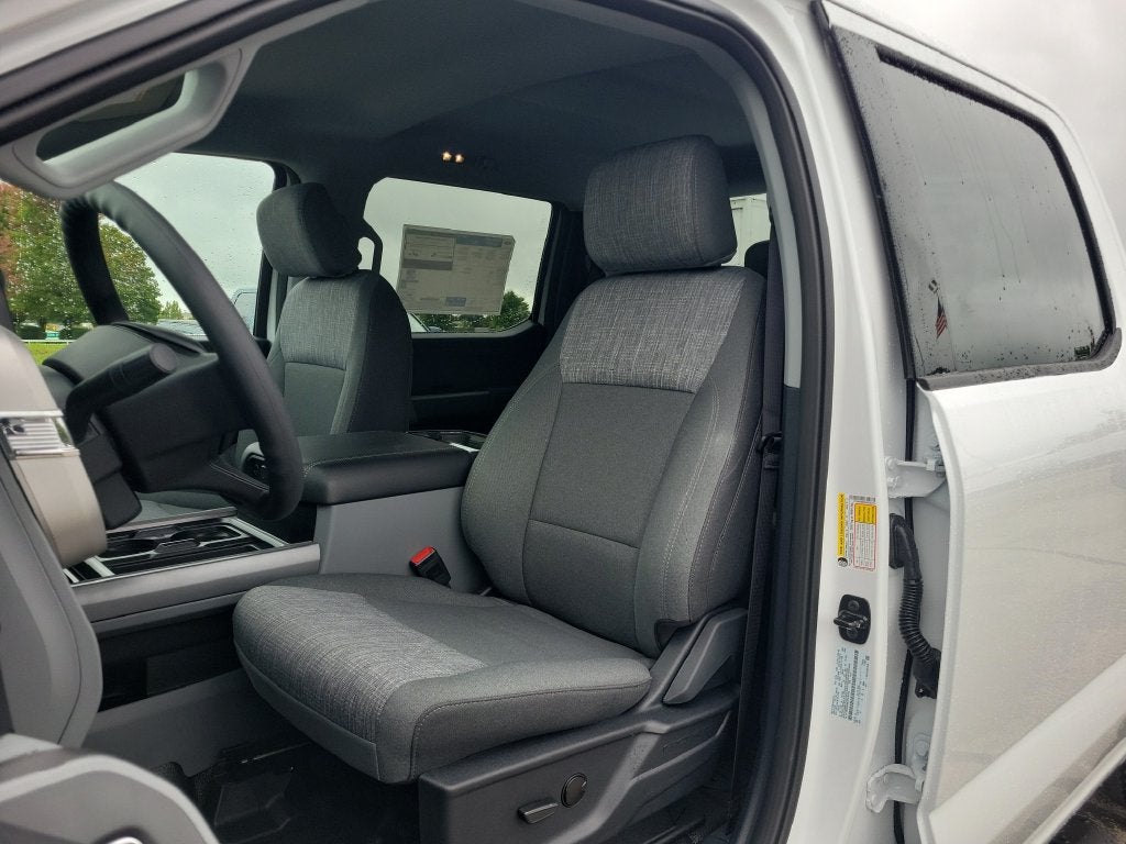 2027 Ford F-350SD XLT