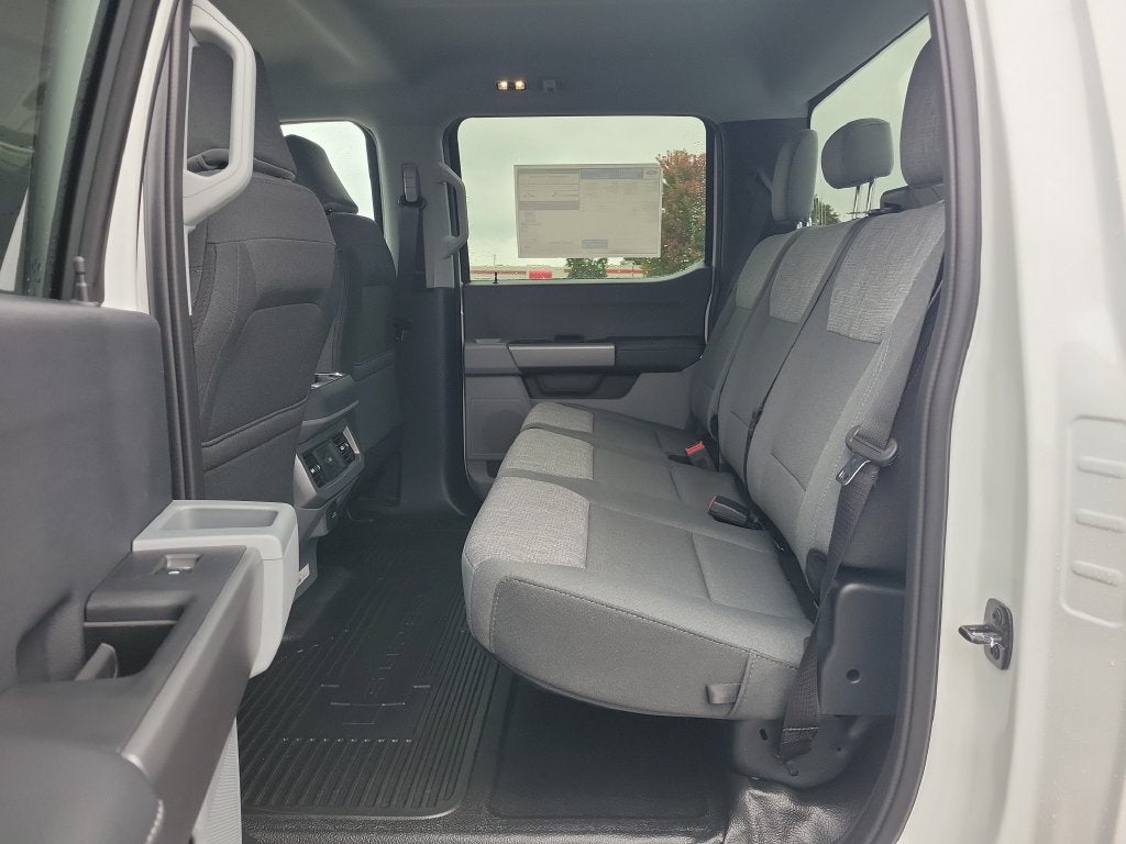 2027 Ford F-350SD XLT