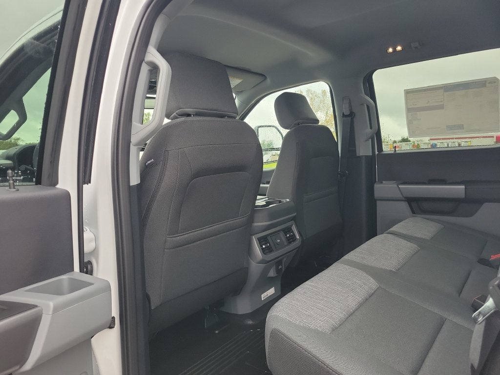 2027 Ford F-350SD XLT