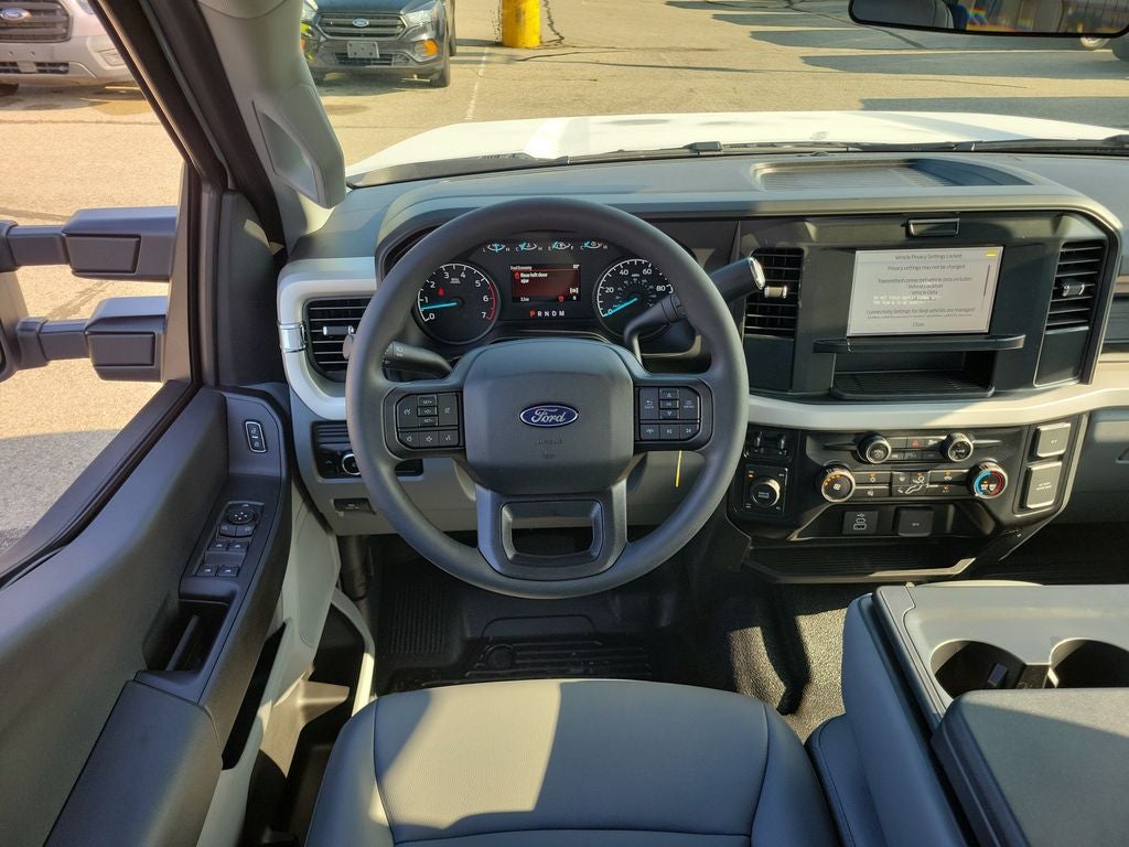 2027 Ford F-350SD XL