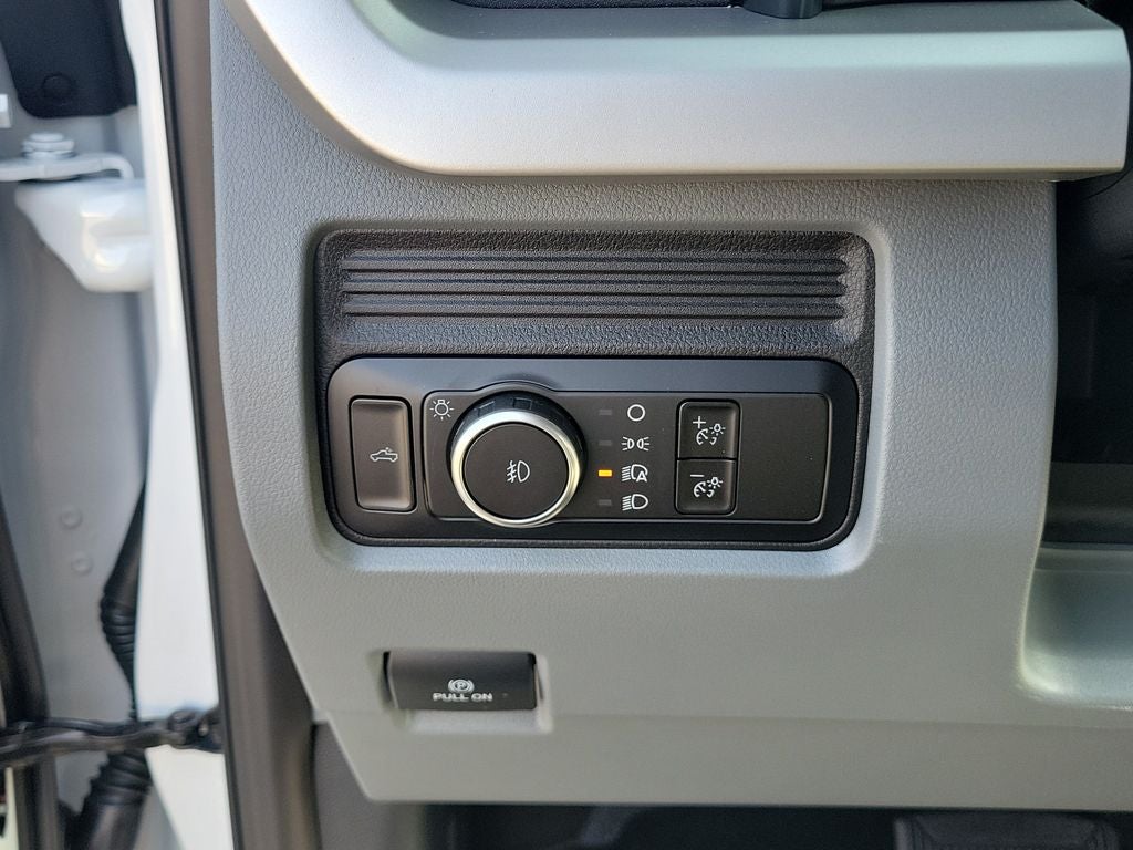 2027 Ford F-350SD XL