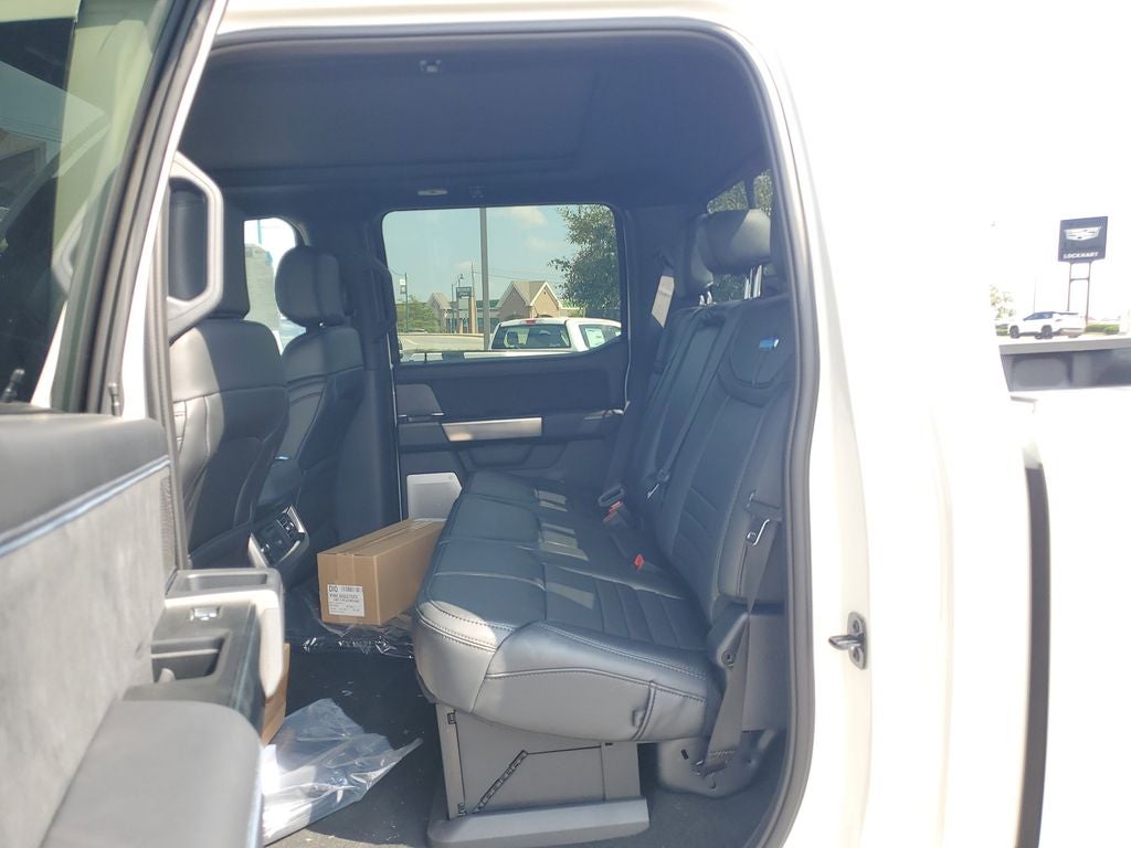 2025 Ford F-350SD Platinum