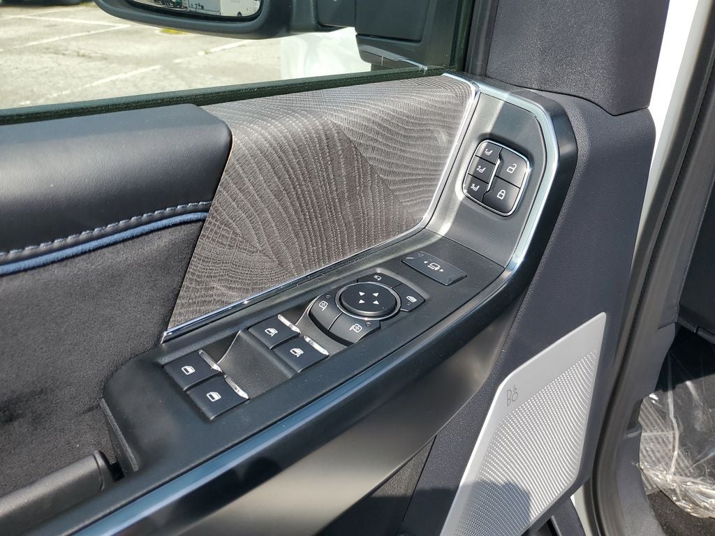 2025 Ford F-350SD Platinum