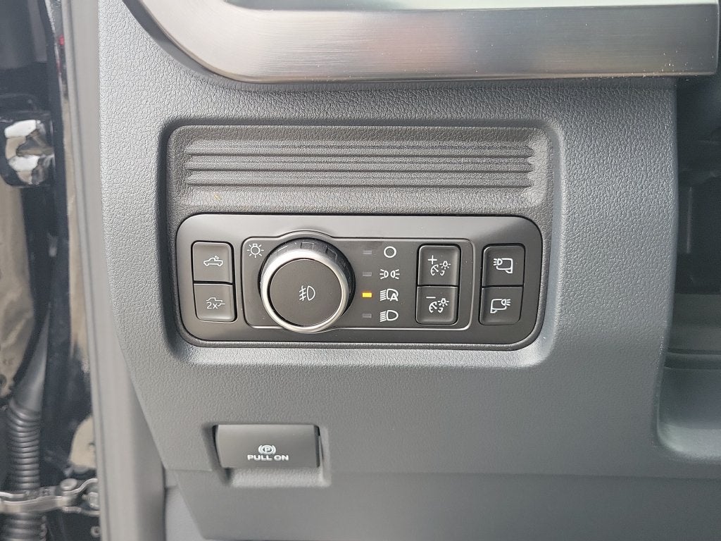 2027 Ford F-350SD Lariat DRW