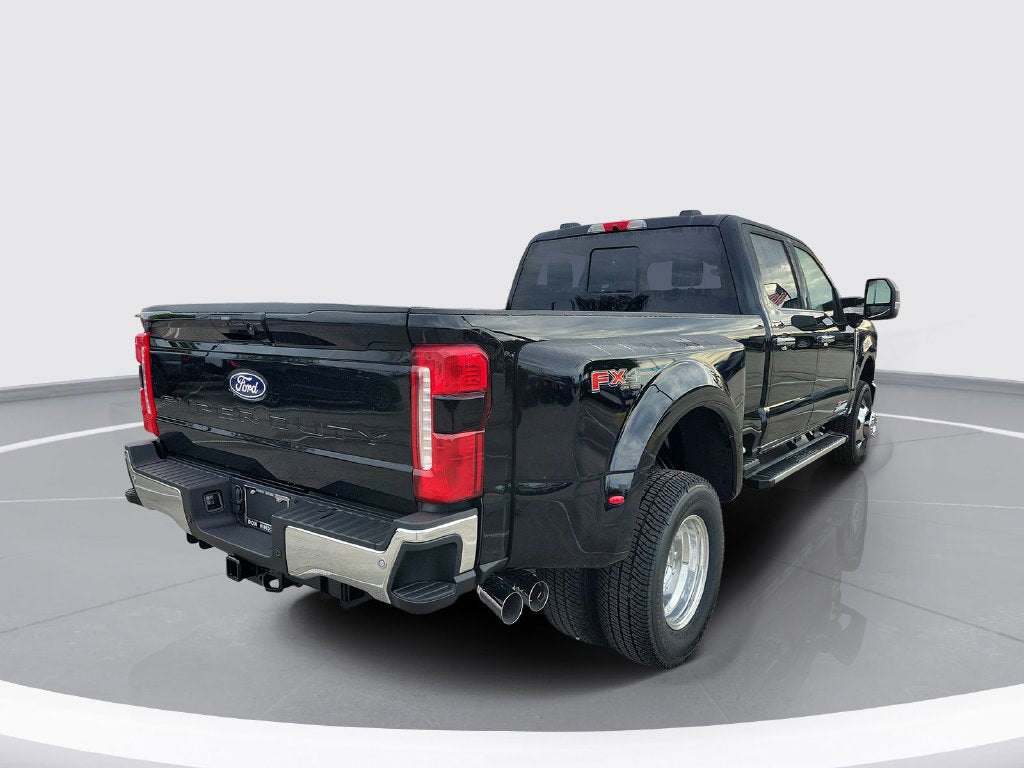 2027 Ford F-350SD Lariat DRW