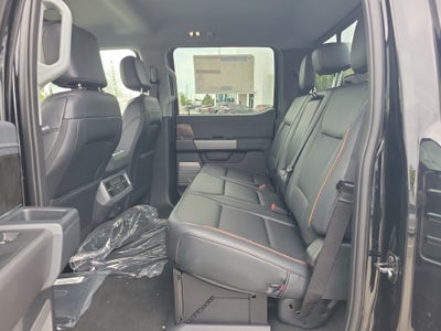 2027 Ford F-350SD Lariat DRW