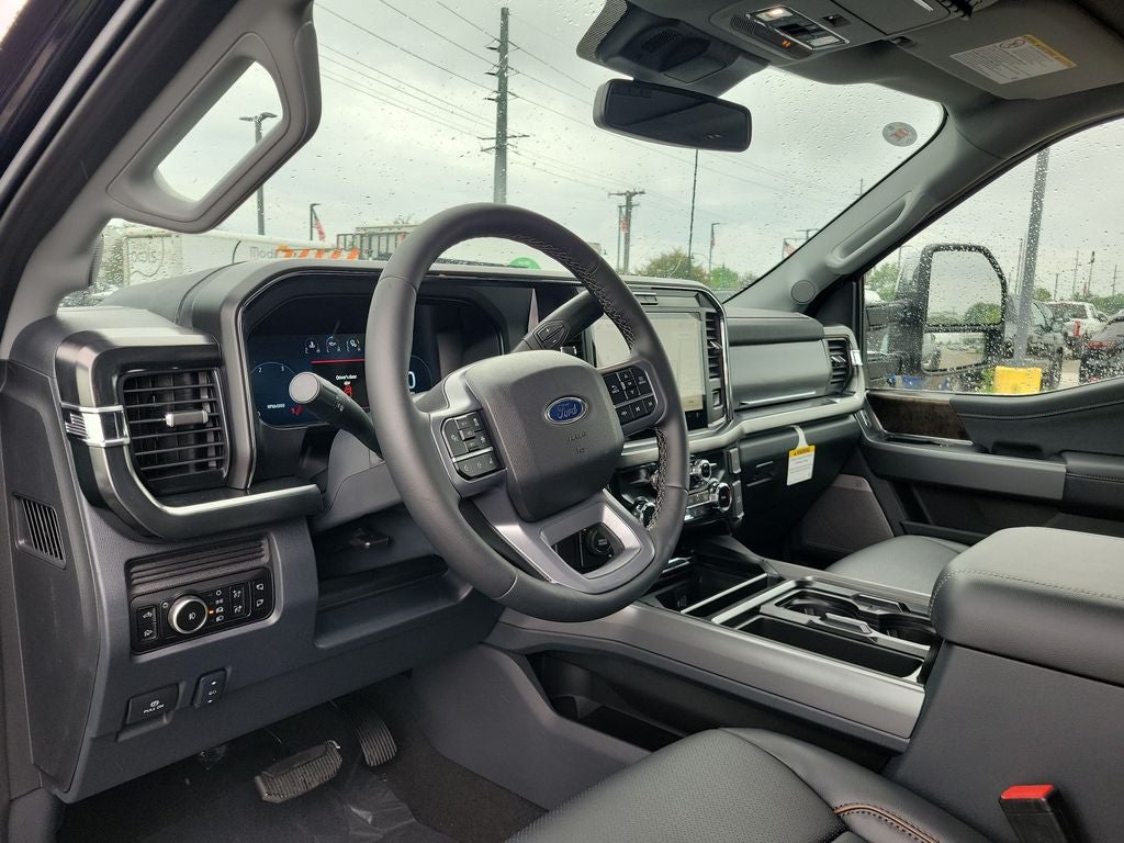 2026 Ford F-350SD Lariat DRW
