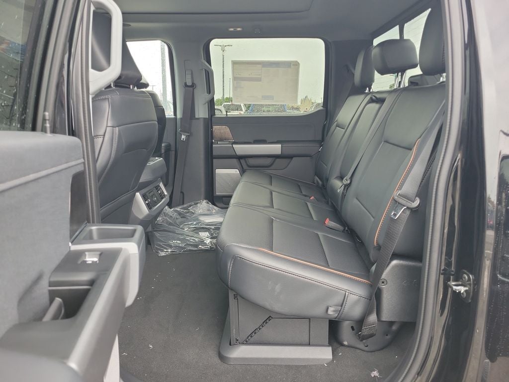 2026 Ford F-350SD Lariat DRW
