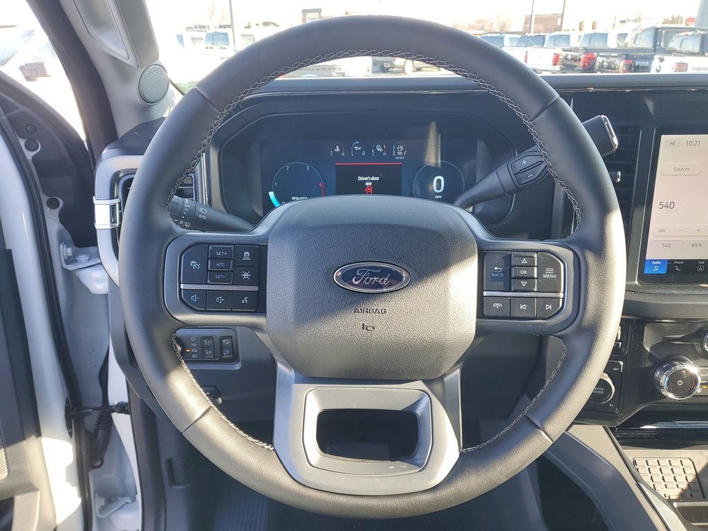 2026 Ford F-350SD Lariat DRW