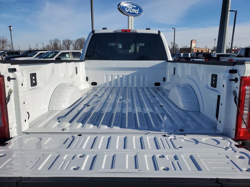2026 Ford F-350SD Lariat DRW