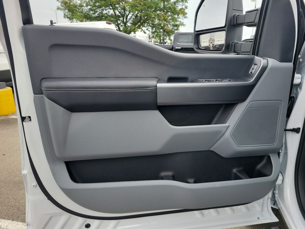 2026 Ford F-350SD XLT DRW