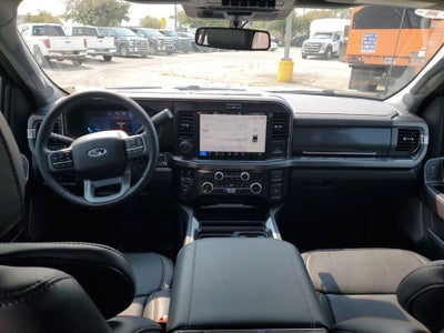 2025 Ford F-350SD Lariat DRW