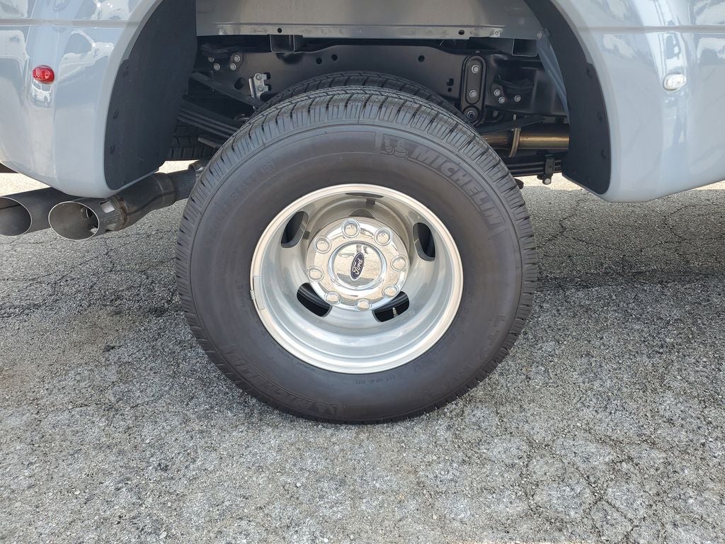 2025 Ford F-350SD Lariat DRW