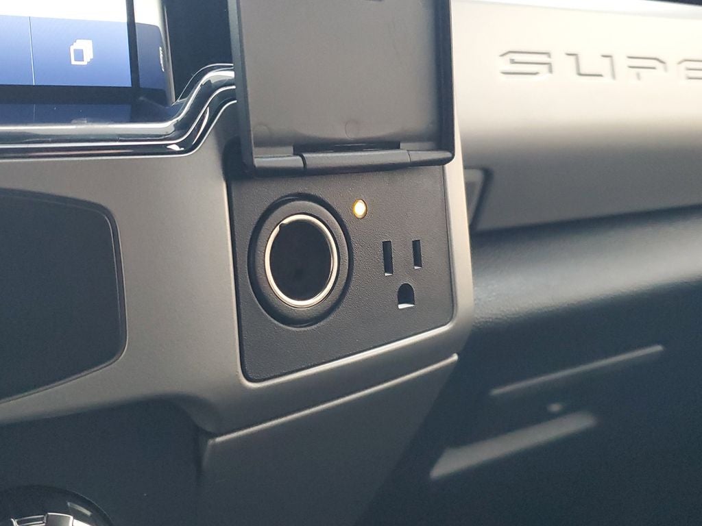 2022 Ford F-450SD Lariat DRW