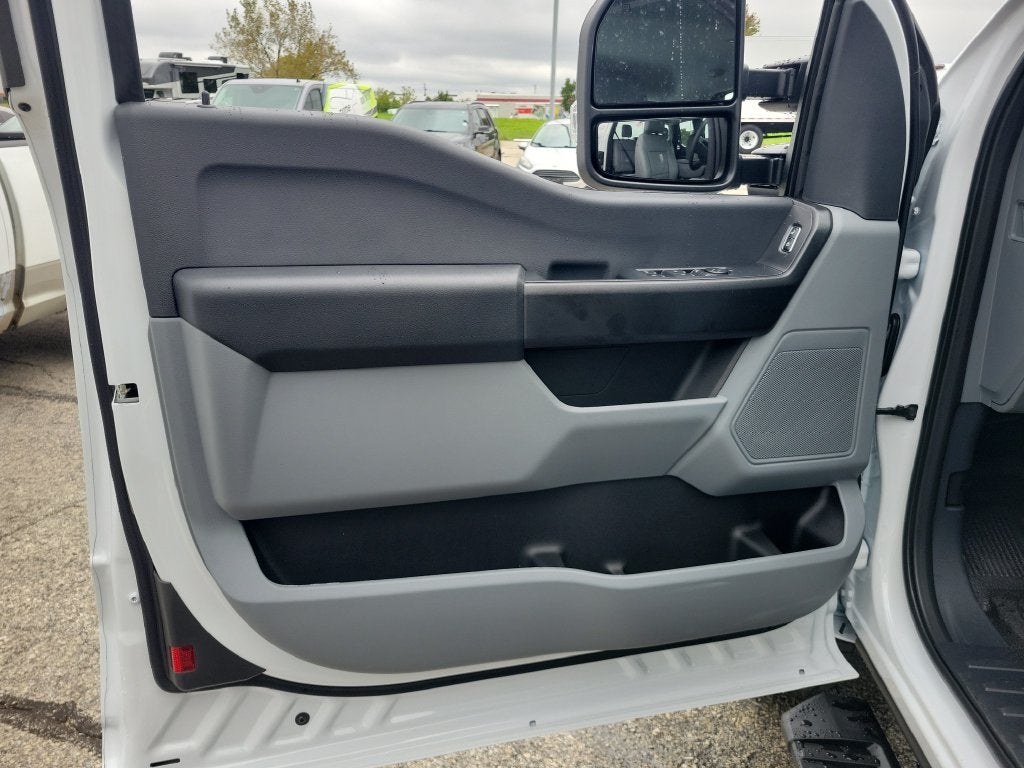 2027 Ford F-350SD XL