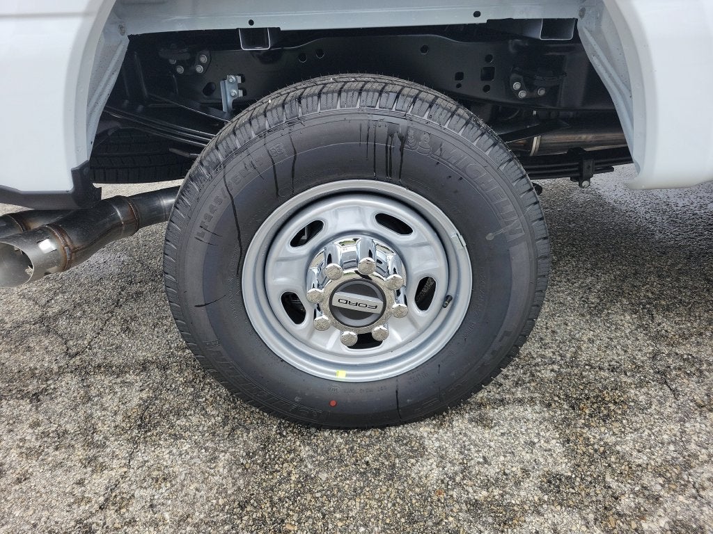 2027 Ford F-350SD XL