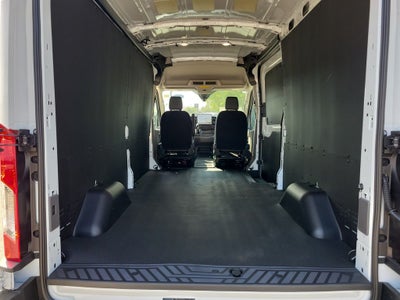 2027 Ford Transit-250 Base