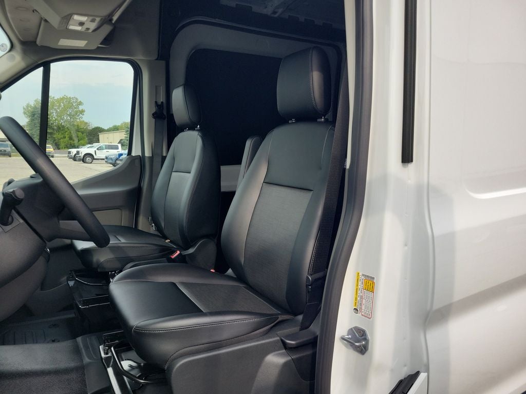 2027 Ford Transit-250 Base