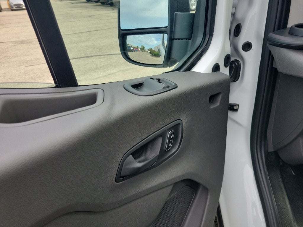 2027 Ford Transit-250 Base