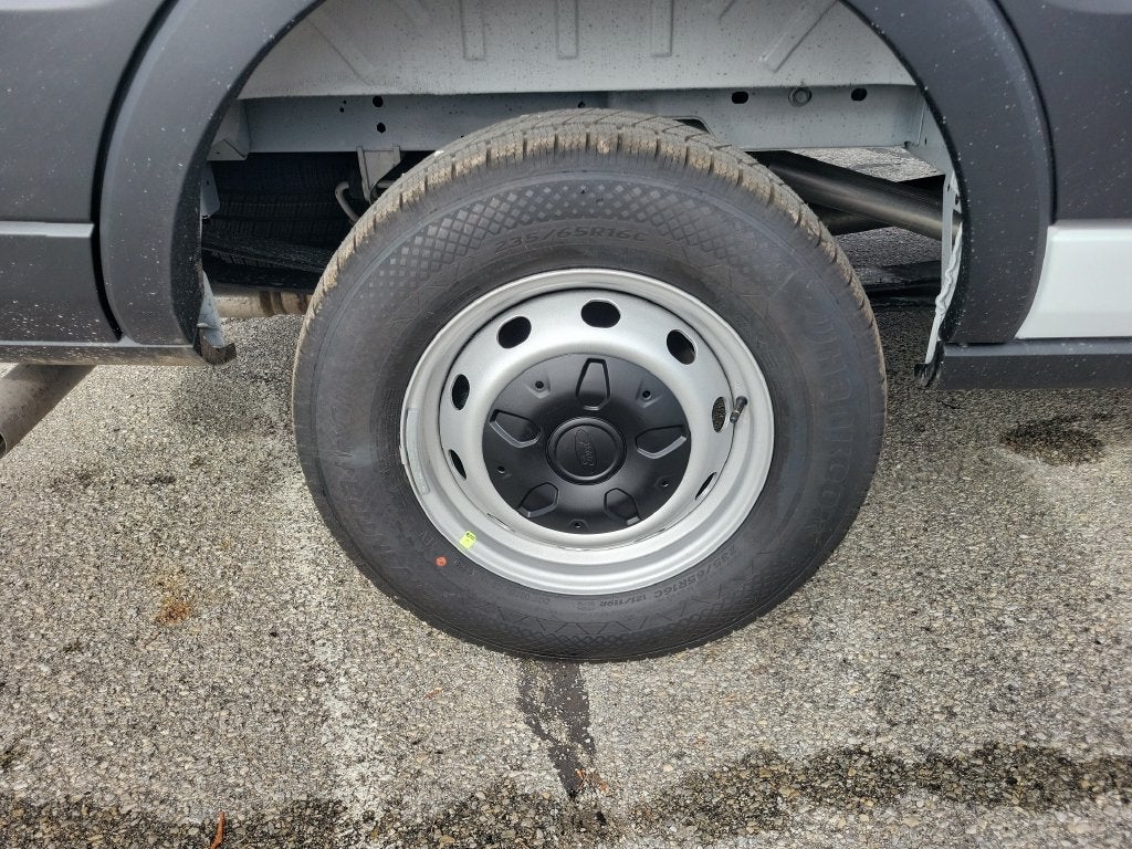 2027 Ford Transit-250 Base