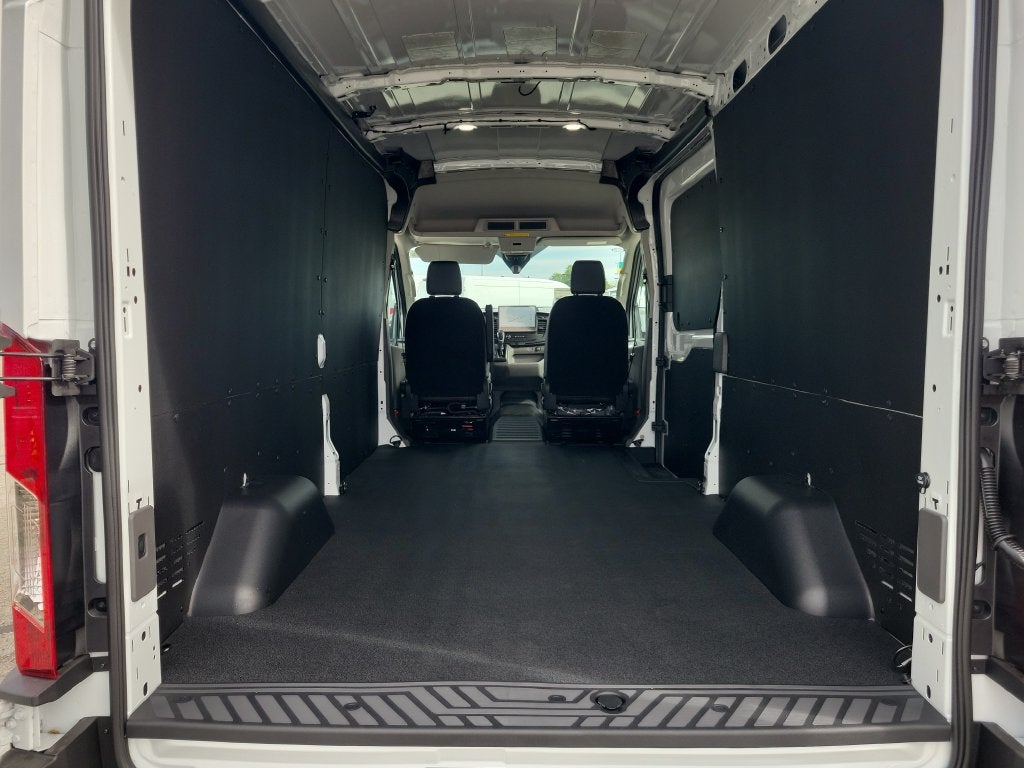 2027 Ford Transit-250 Base