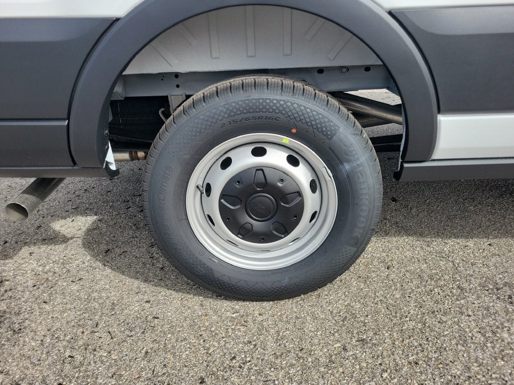 2027 Ford Transit-250 Base