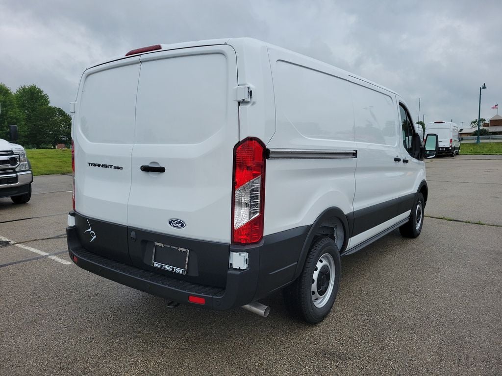 2026 Ford Transit-250 Base