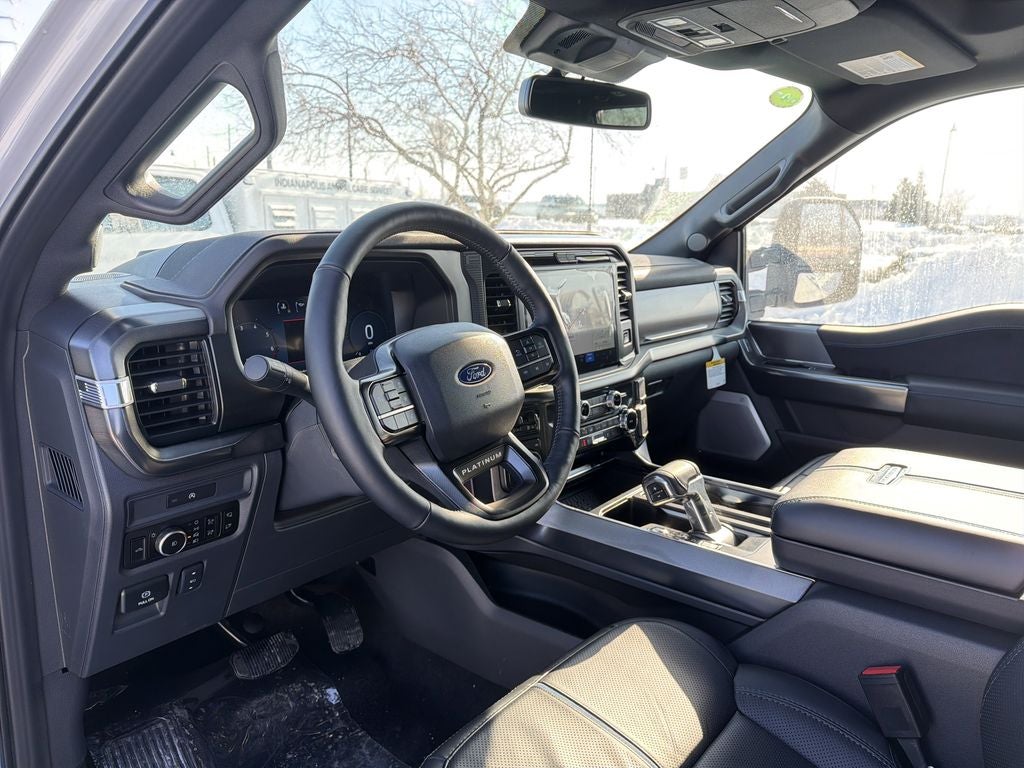 2025 Ford F-150 Platinum