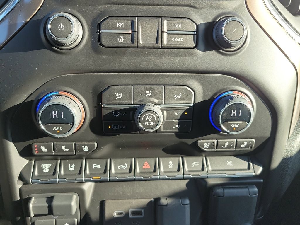 2023 Chevrolet Silverado 3500HD High Country