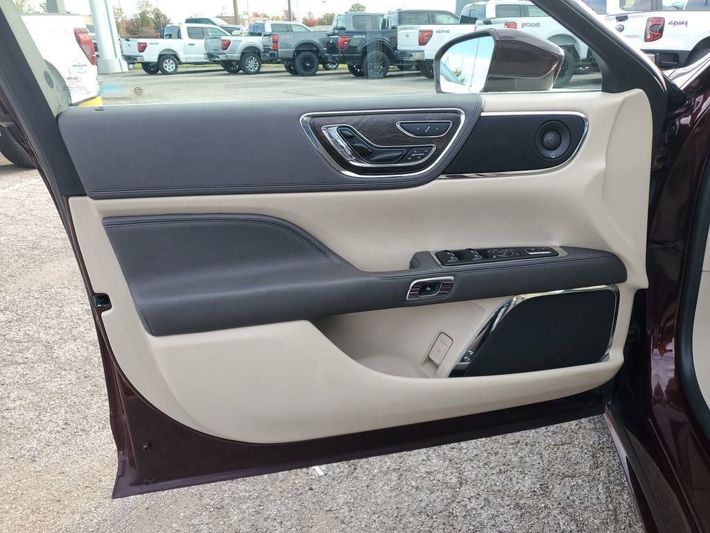 2017 Lincoln Continental Reserve