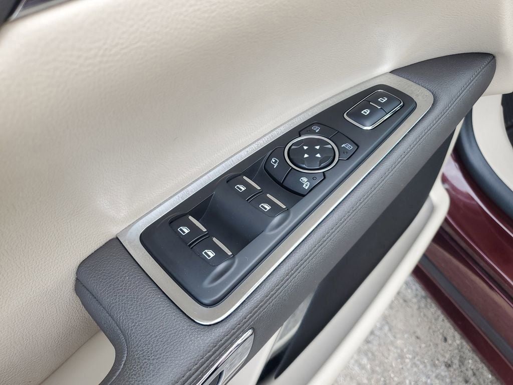 2017 Lincoln Continental Reserve