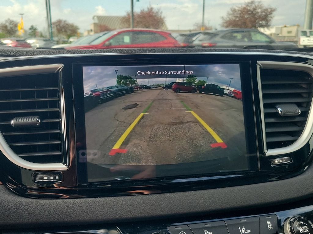 2025 Chrysler Pacifica Select