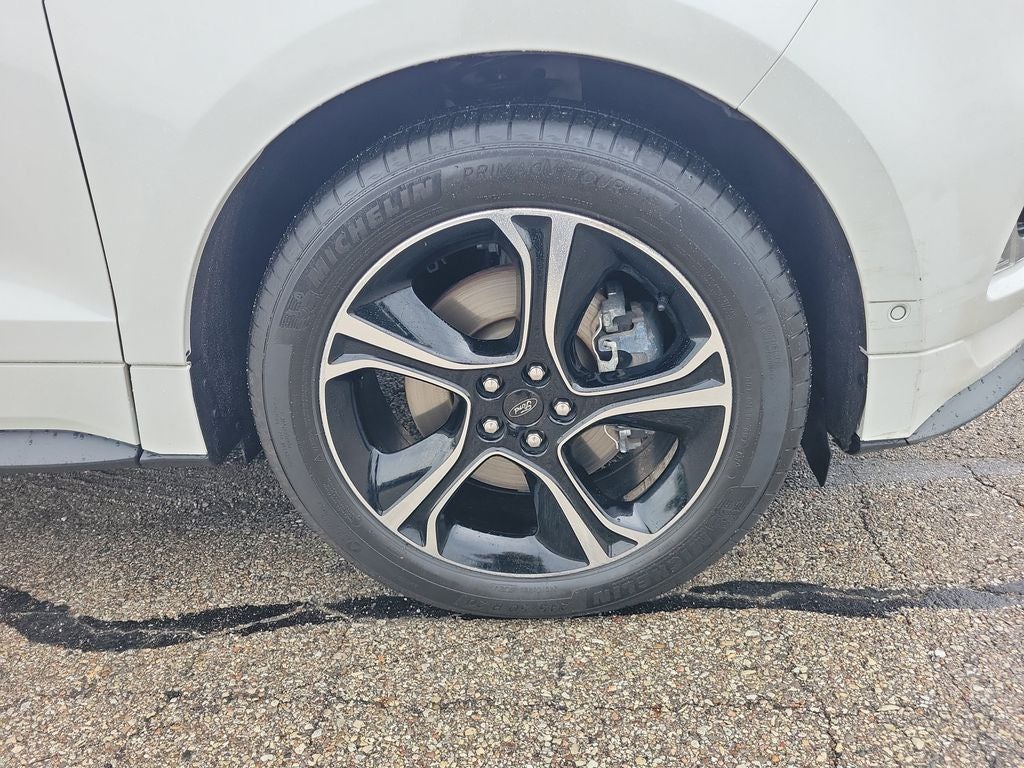 2020 Ford Edge ST