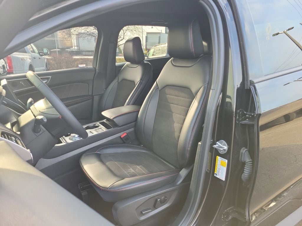 2023 Ford Edge ST Line