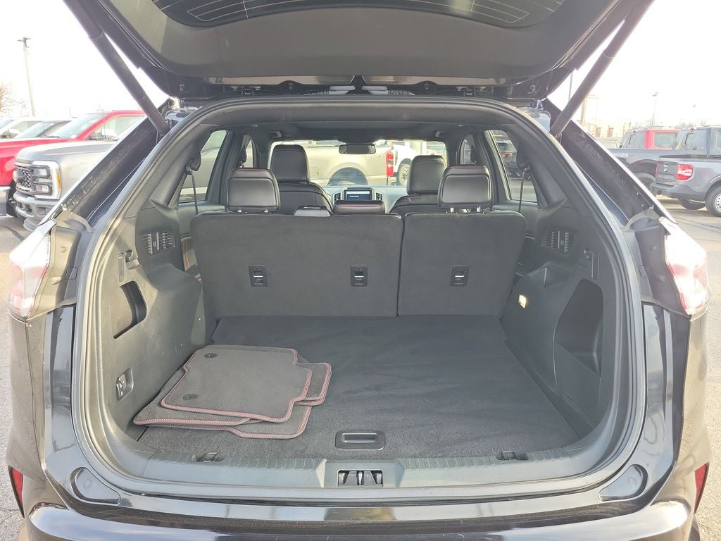 2023 Ford Edge ST Line