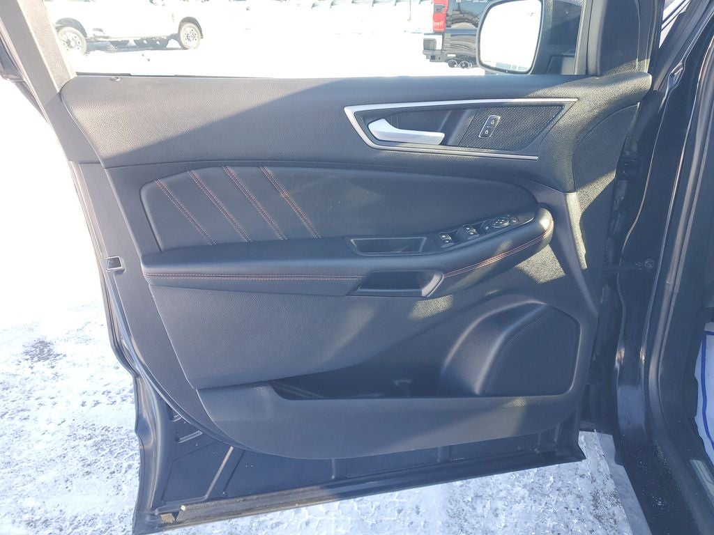 2022 Ford Edge ST Line