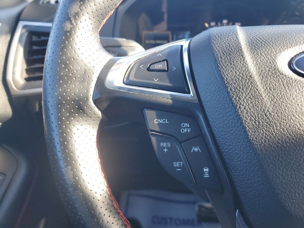 2022 Ford Edge ST Line