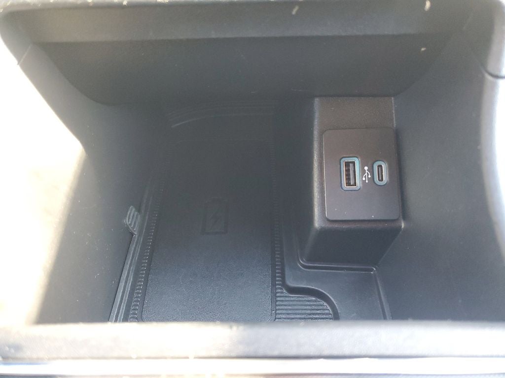 2022 Ford Edge ST Line