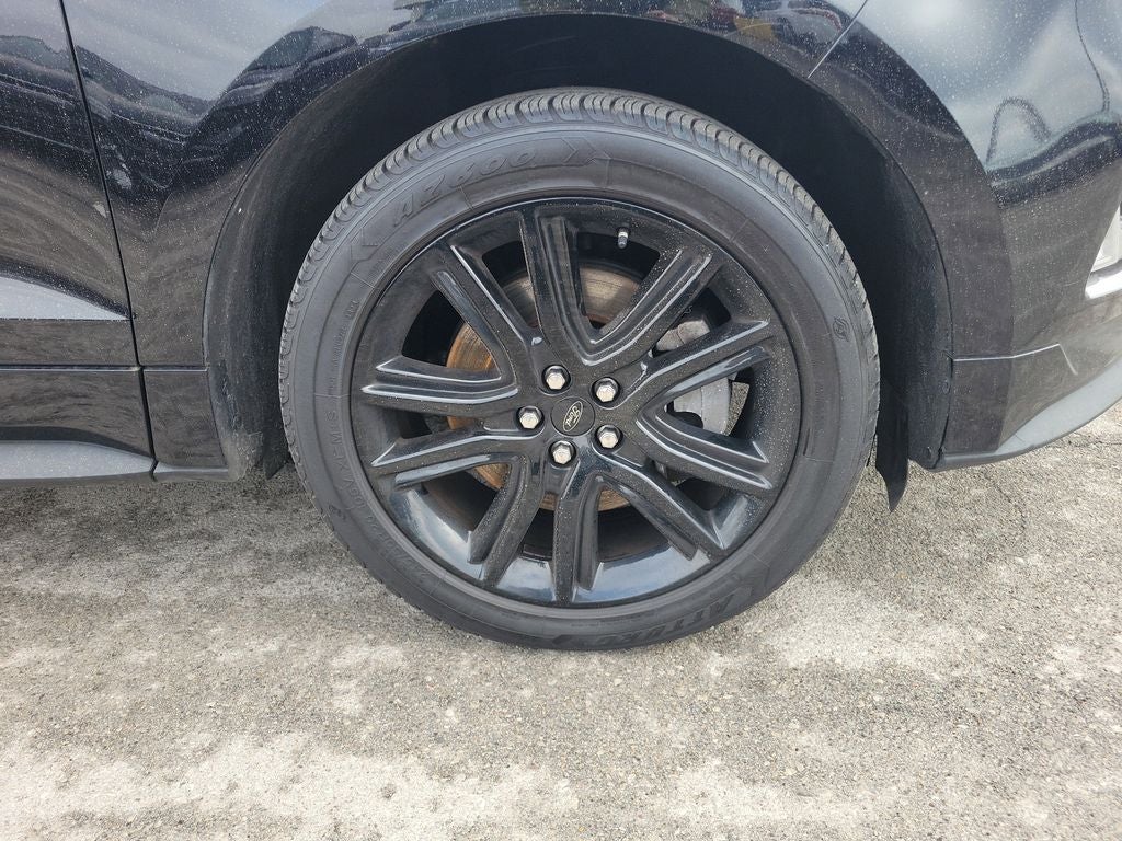 2022 Ford Edge ST Line