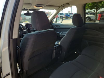 2024 Nissan Pathfinder SV
