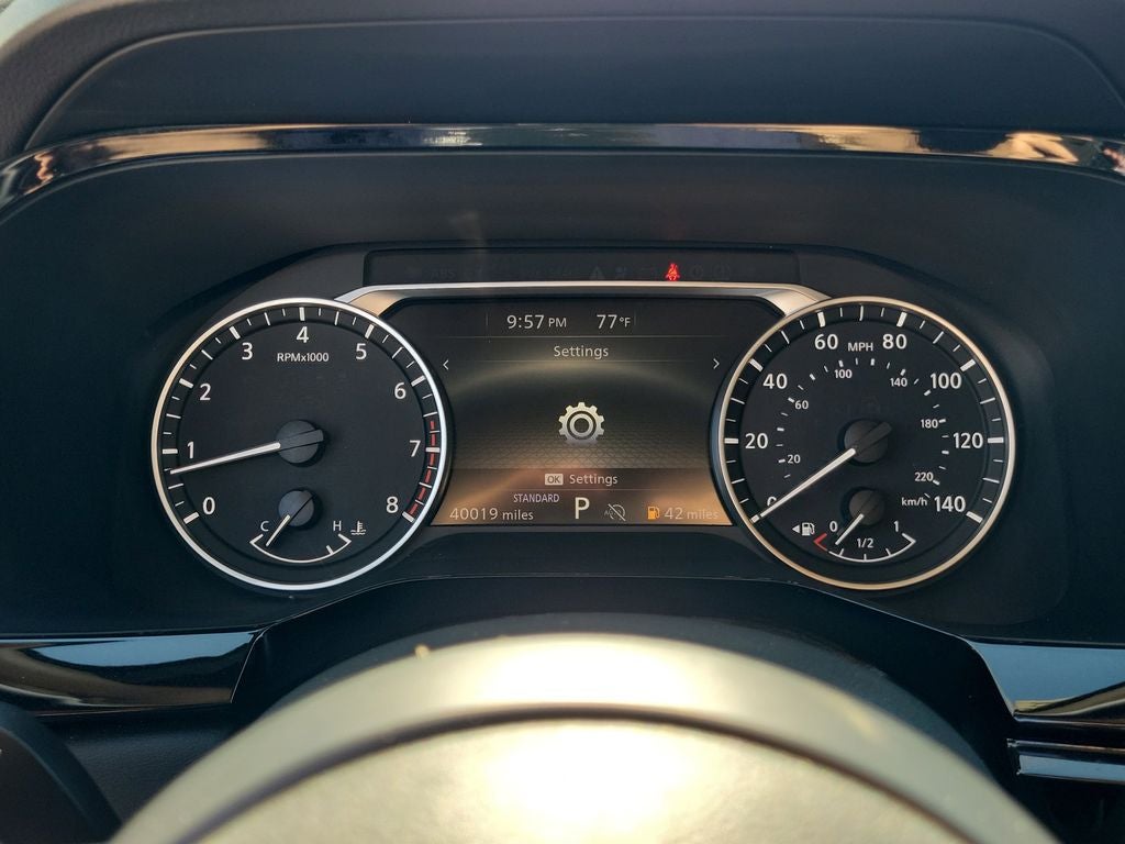 2024 Nissan Pathfinder SV