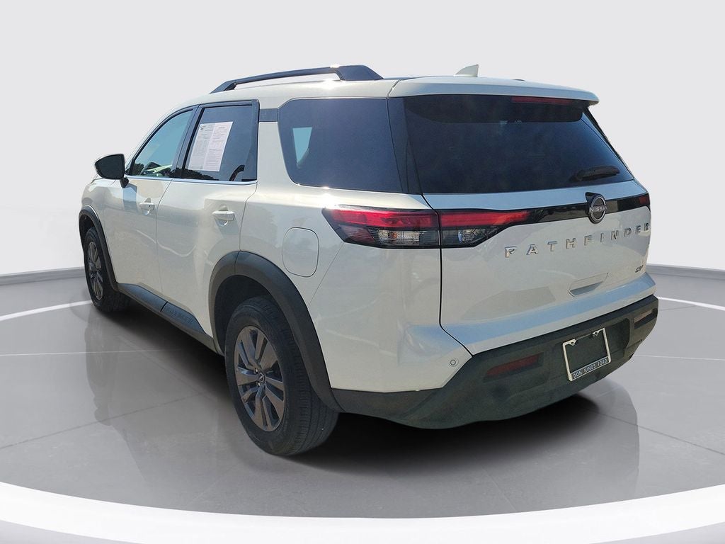 2024 Nissan Pathfinder SV