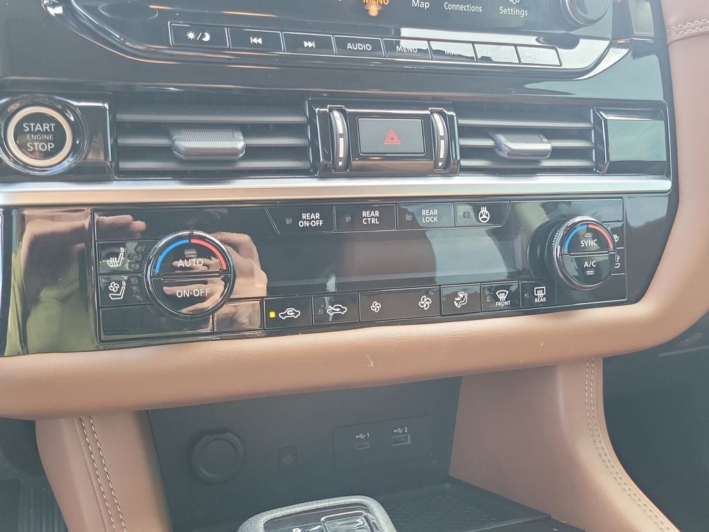 2023 Nissan Pathfinder Platinum