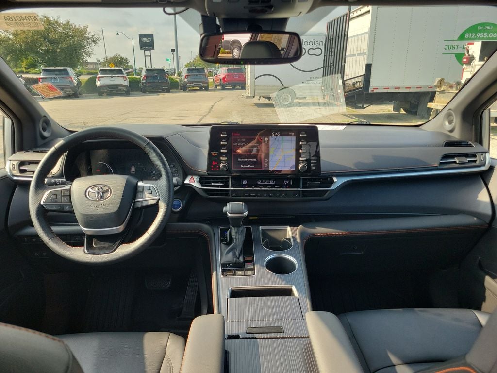 2021 Toyota Sienna XSE 7 Passenger