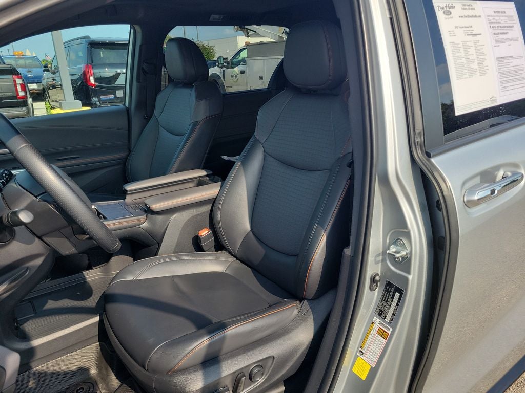 2021 Toyota Sienna XSE 7 Passenger